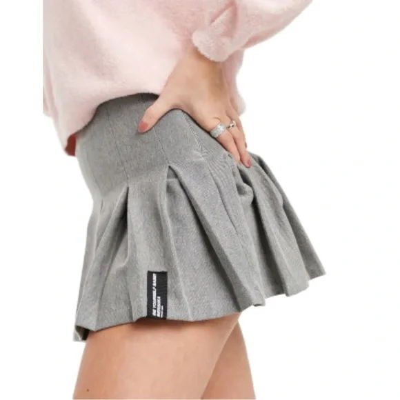 (NWOT) Bershka Be Yourself Babe! Gray Half Pleat Tennis Skirt - XS - Picture 2 of 15